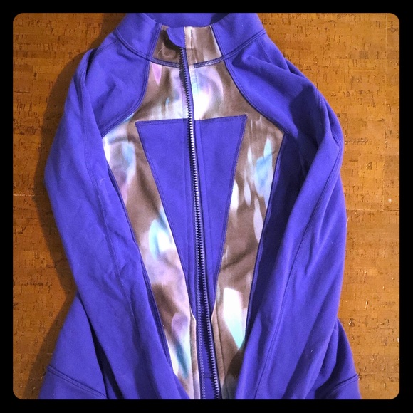 Ivivva sweatshirt - Picture 1 of 2